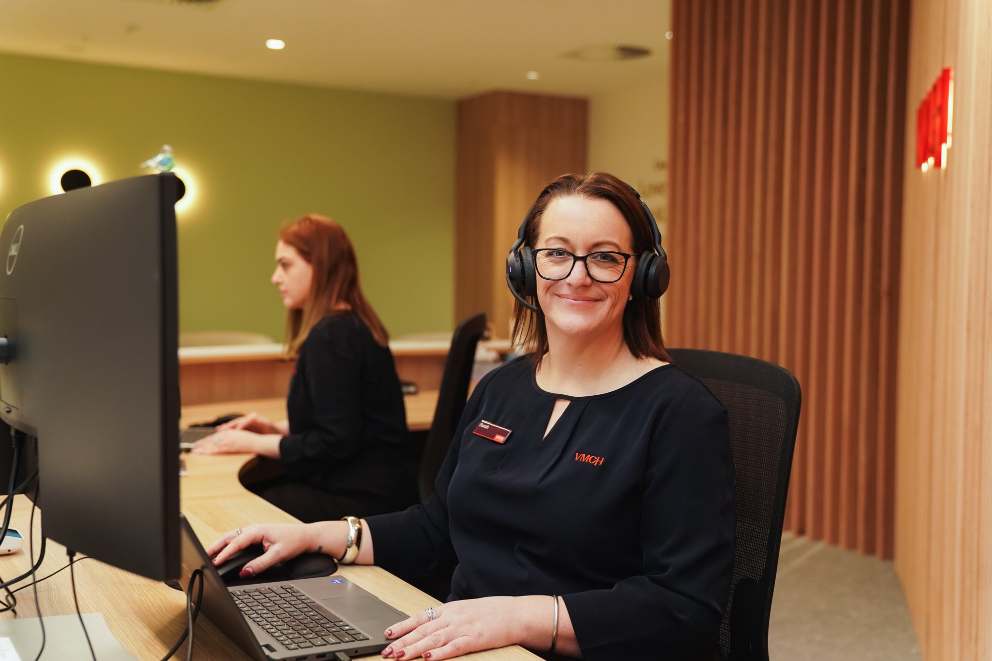 CORP_Customer-Service-Team_Aug25_Web-19